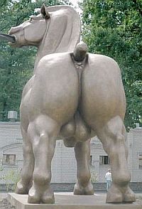Памятник железному коню